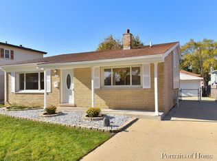 634 N Michigan Ave, Villa Park, IL 60181