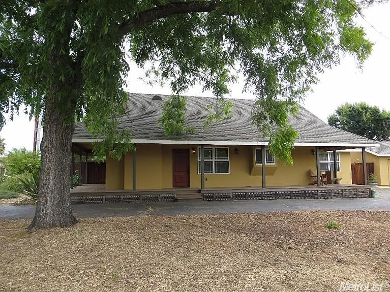 6744 Lincoln Ave photo 1
