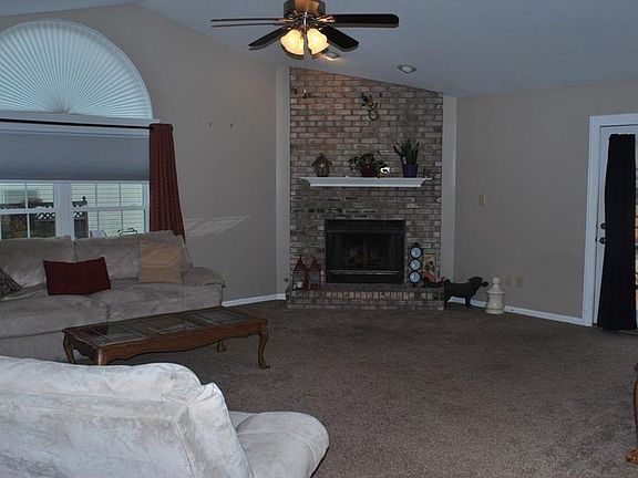 4th image of 5620 Pine Hill Dr