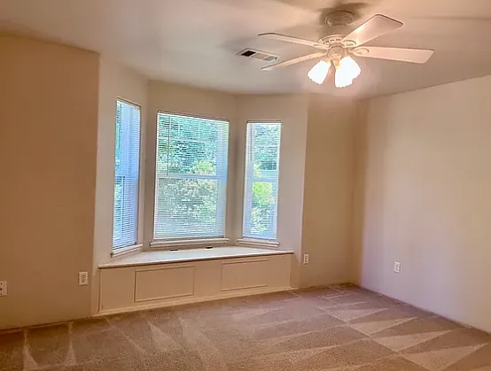 3311 Edgewater Dr — Photo 7
