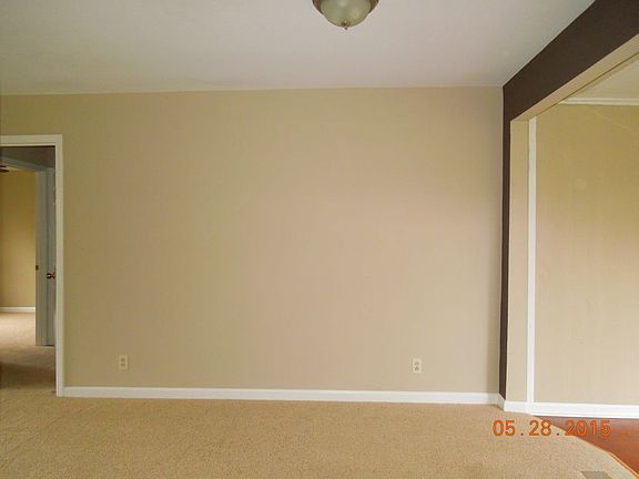3rd image of 578 Anita Dr