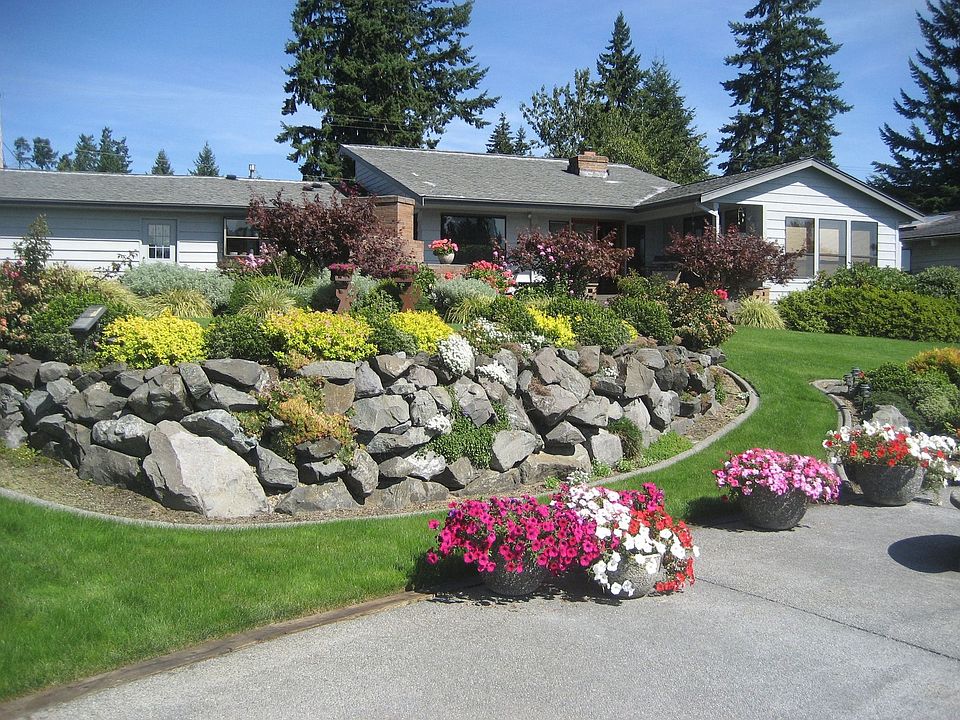 2 parcels of very rare and hard to find 132 Ft of waterfront at Lake Tapps