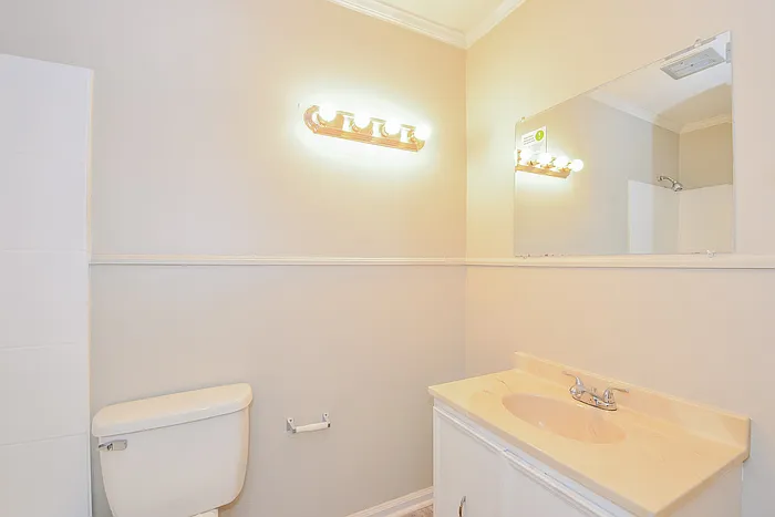 1033 Dawson Dr — Photo 10