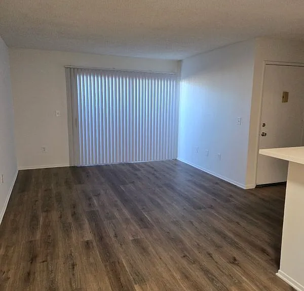 3821 Franklin Ave #1 — Photo 6