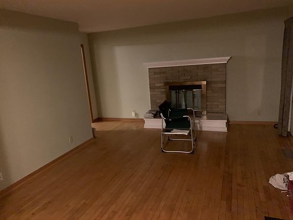 3rd image of 807 Bayshore Dr