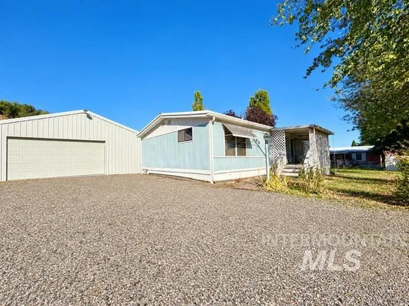1340 Peaslee Ave, Clarkston, WA 99403