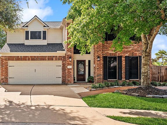 2nd image of 18203 Olive Tree Ct