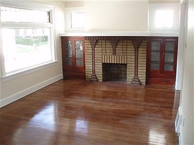 4th image of 10303 Richland Ave