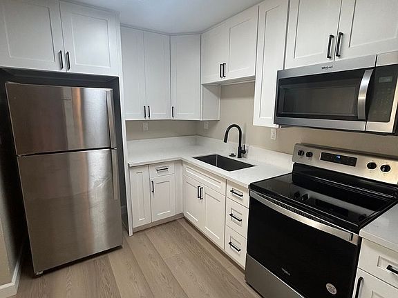 5th image of 745 E Bradley Ave Unit 36