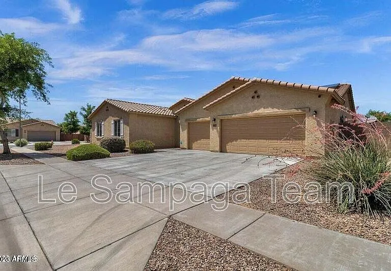 5542 W Kowalsky Ln — Photo 4