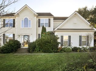 2 Freeman Dr, Plymouth, MA 02360