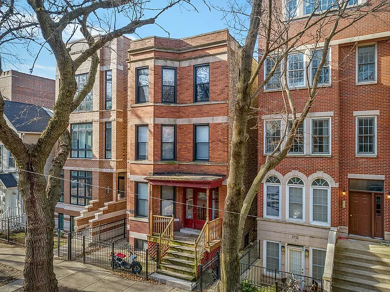 2730 N Wayne Ave — Photo 2