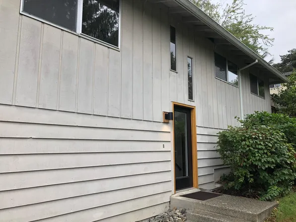 8617 SW 49th Ave, Portland, OR 97219