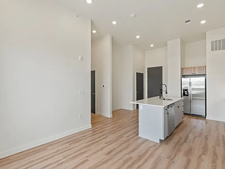 188 N 800th St E #2 — Photo 33