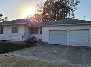 105 Clover St, Maynard, IA 50655