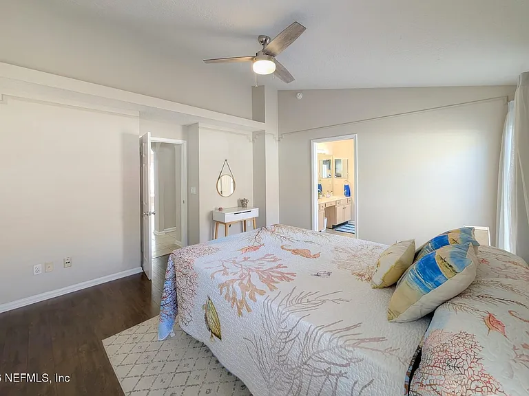 12985 Harborton Dr — Photo 18