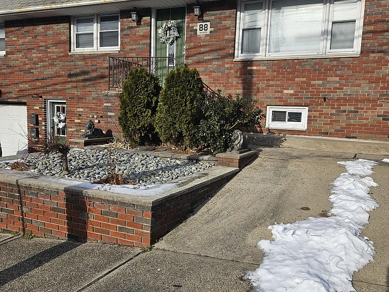 88 Haverhill Ave #2 — Photo 6
