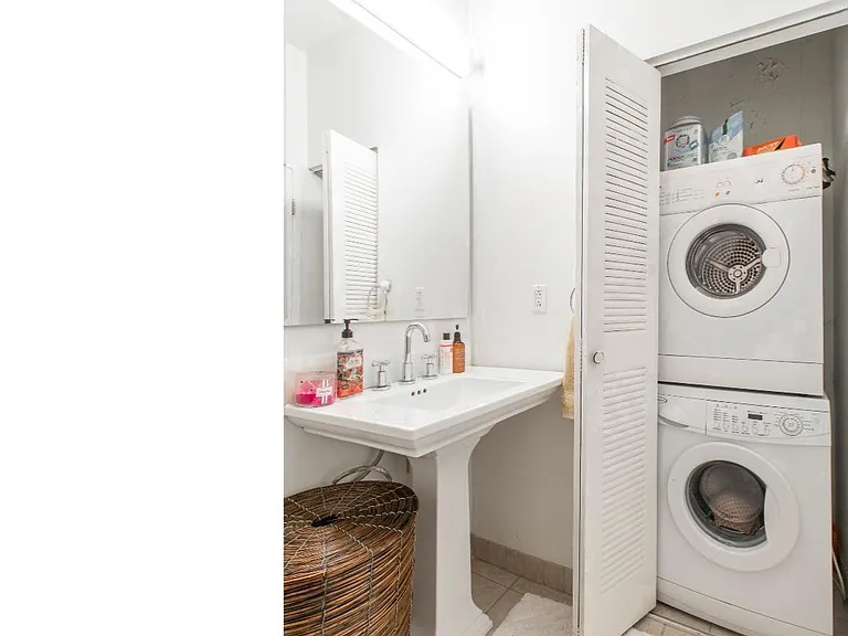 1010 Race St #6C — Photo 15