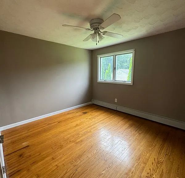 89 Florida Dr — Photo 10