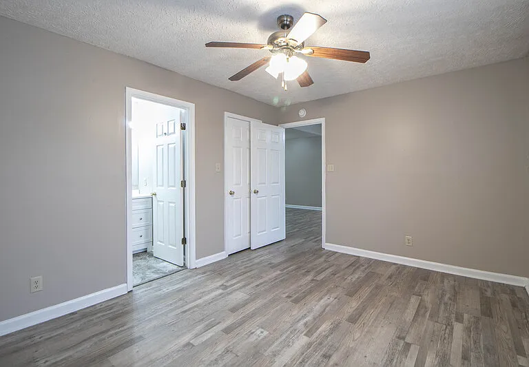 131 Lilian Dr — Photo 13