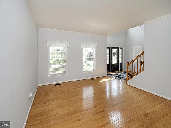 4th image of 9908 Ashmeade Ct