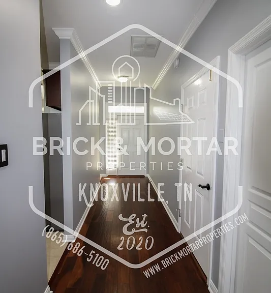 613 Chapel Point Ln — Photo 7