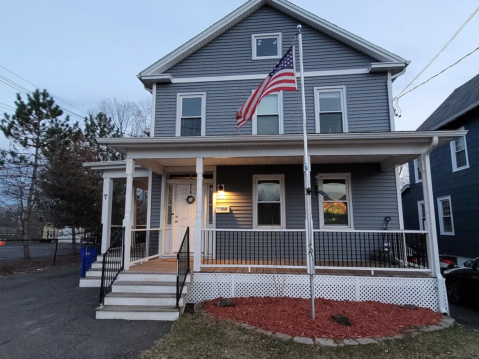 2 bed, 1000 sqft, $1,950 — Photo 1