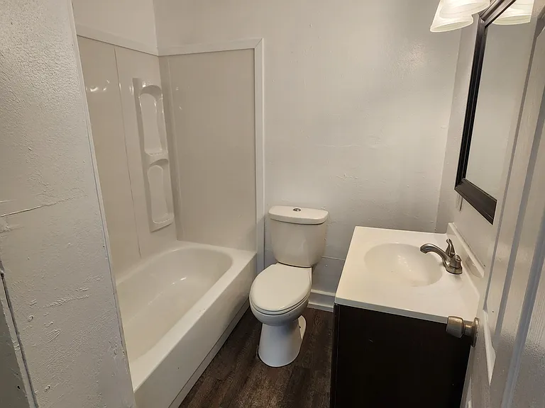 1811 State St #1 — Photo 6