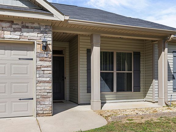 5th image of 417 Millwater Court