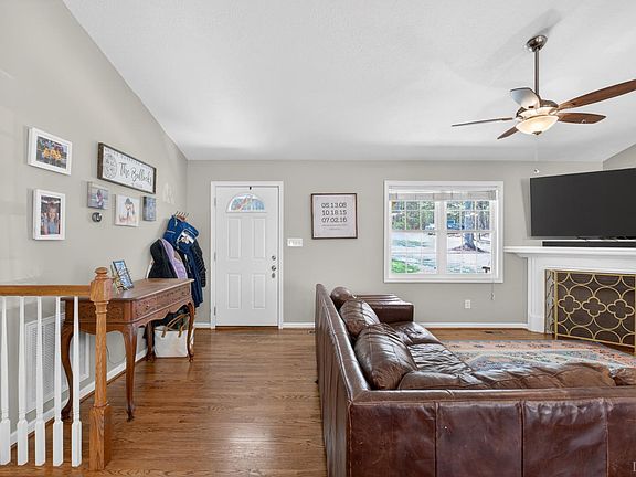 2nd image of 4815 Browns Mill Rd
