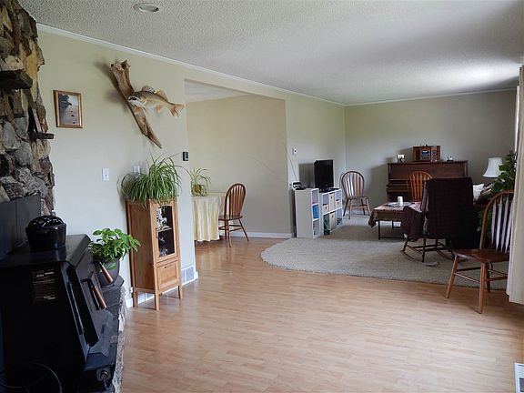 5th image of 3585 Juniper Dr