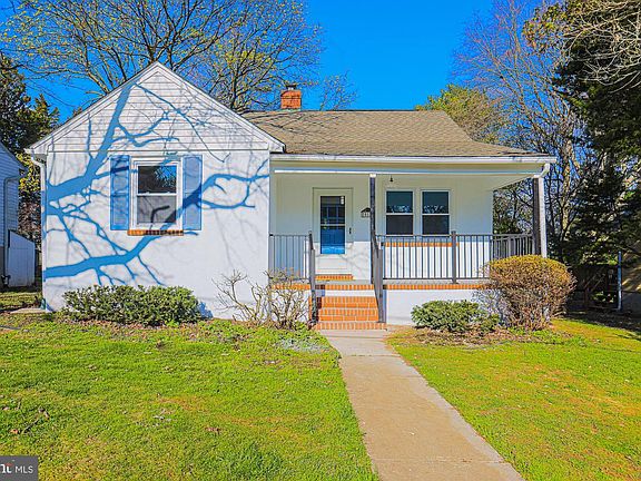 2nd image of 512 Lee Dr