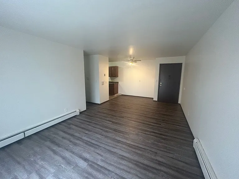 Colony Court Apartments LLC — Photo 4