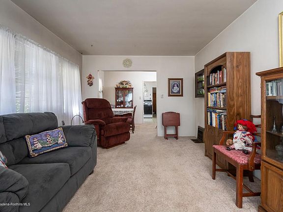 4th image of 3209 Prospect Ave