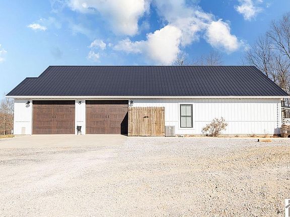 5th image of 1800 Wray Rd