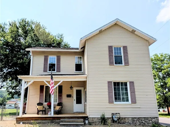 323 E 2nd St, Derry, PA 15627