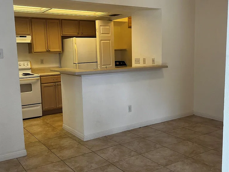 7635 Guadalupe St #1002 — Photo 6