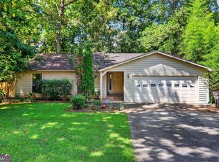 1060 Park Forest Dr NW, Lilburn, GA 30047