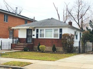 14858 Huxley St, Rosedale, NY 11422