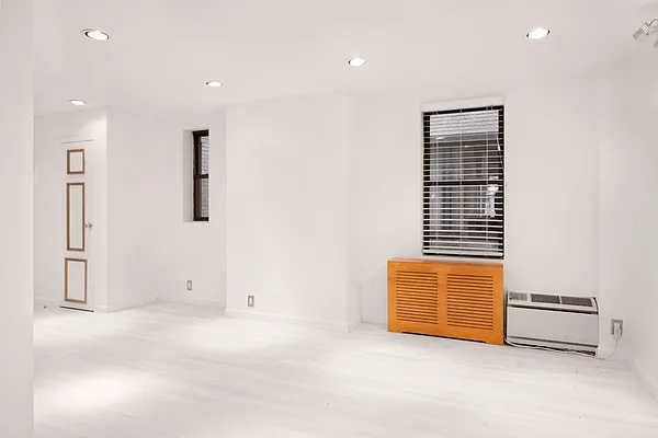 Rented by WAM Partners - William Moses Co. | media 19