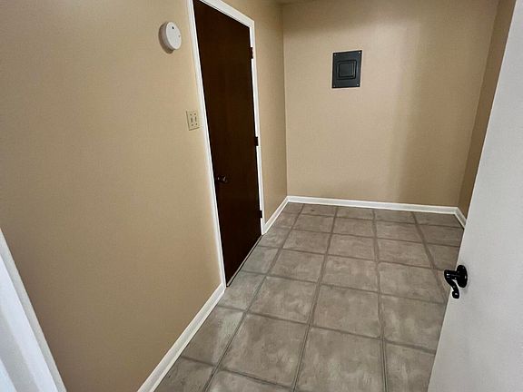 4th image of 1122 36th St