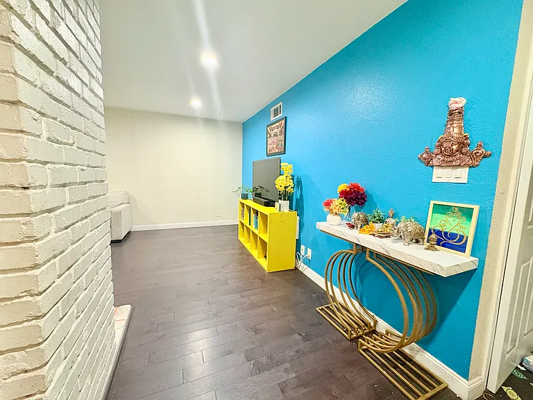 42571 Fontainebleau Park Ln — Photo 10