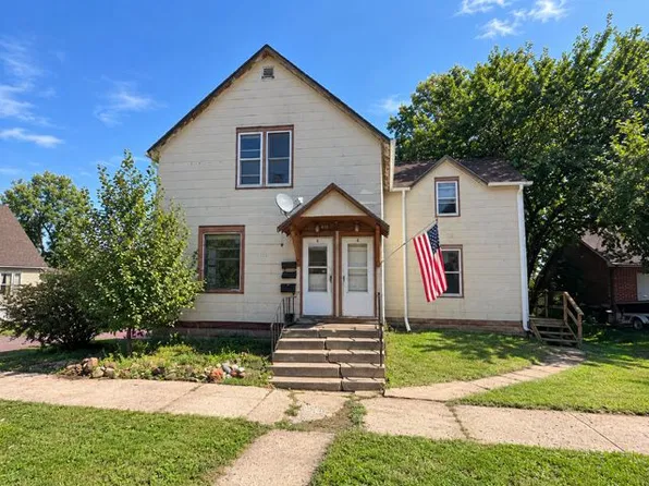 610 5th St, Jackson, MN 56143