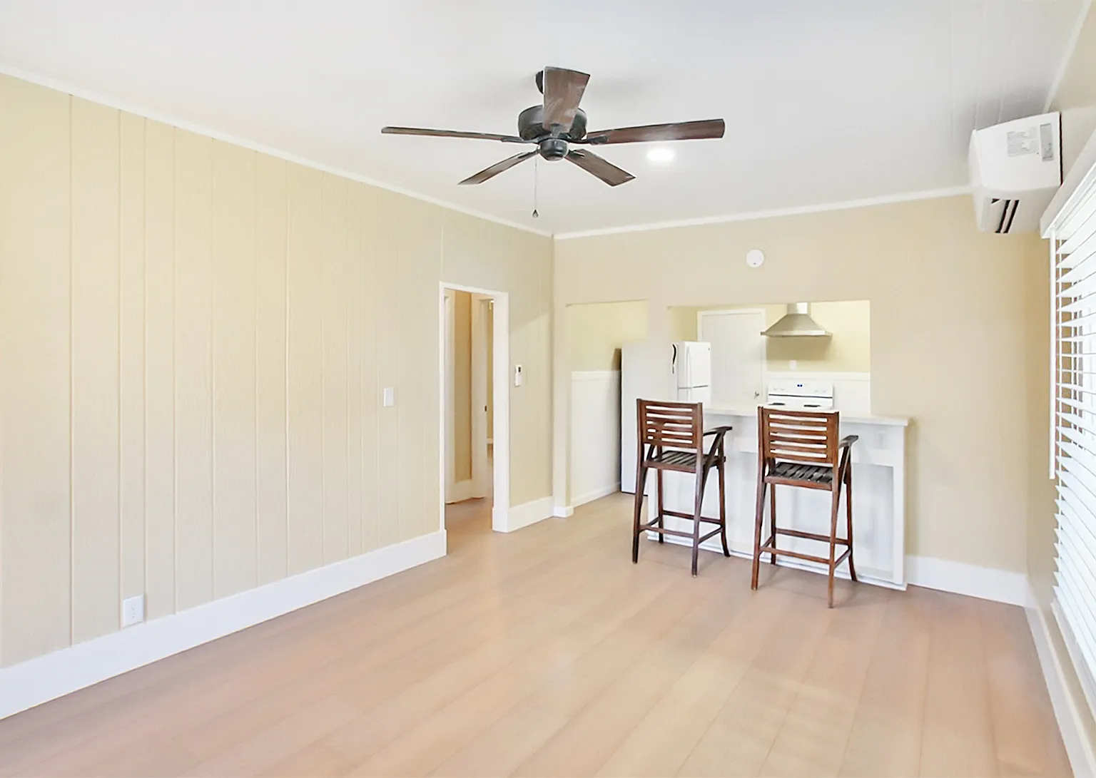 2 bed, 672 sqft, $2,250 — Photo 4