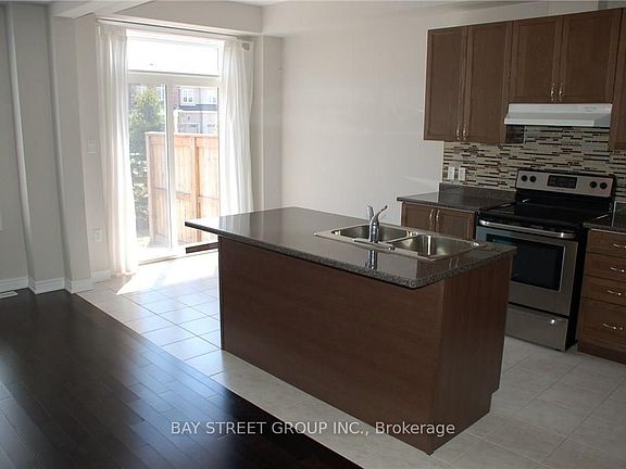 4th image of 90 Raymond Rd #32