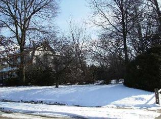 300 Mallard Rd, Carle Place, NY 11514