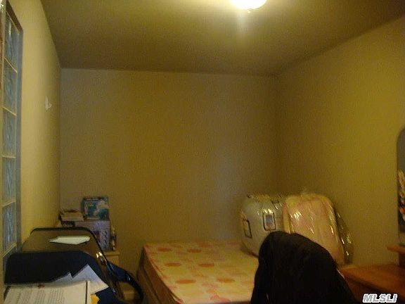 4th image of 2597 Grand Ave