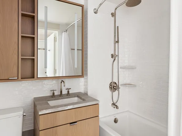 20 River Terrace image 9 of 24