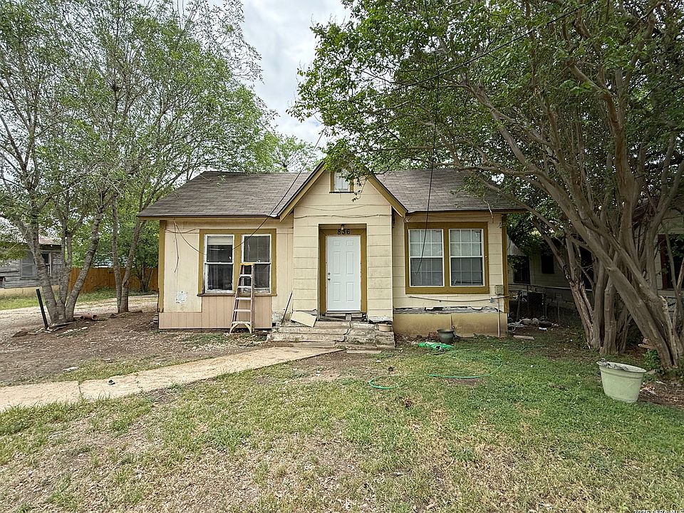 1st image of 836 Avondale