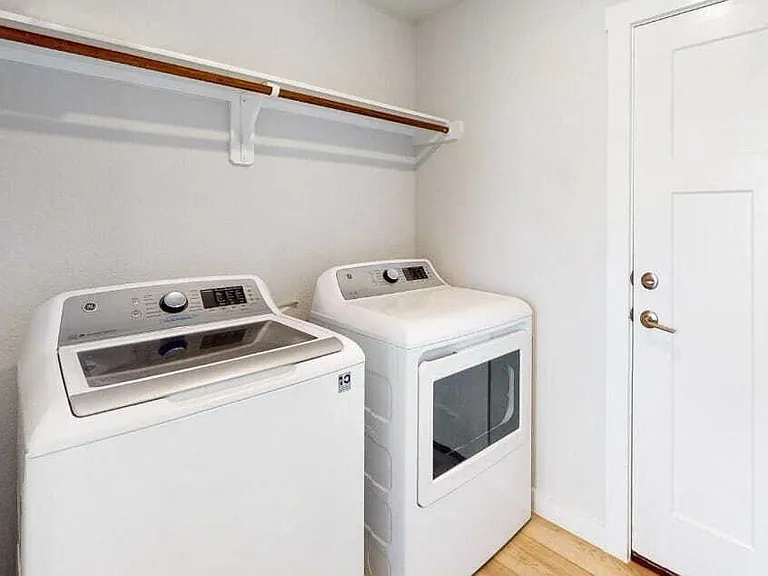 1010 Amistad Loop — Photo 8